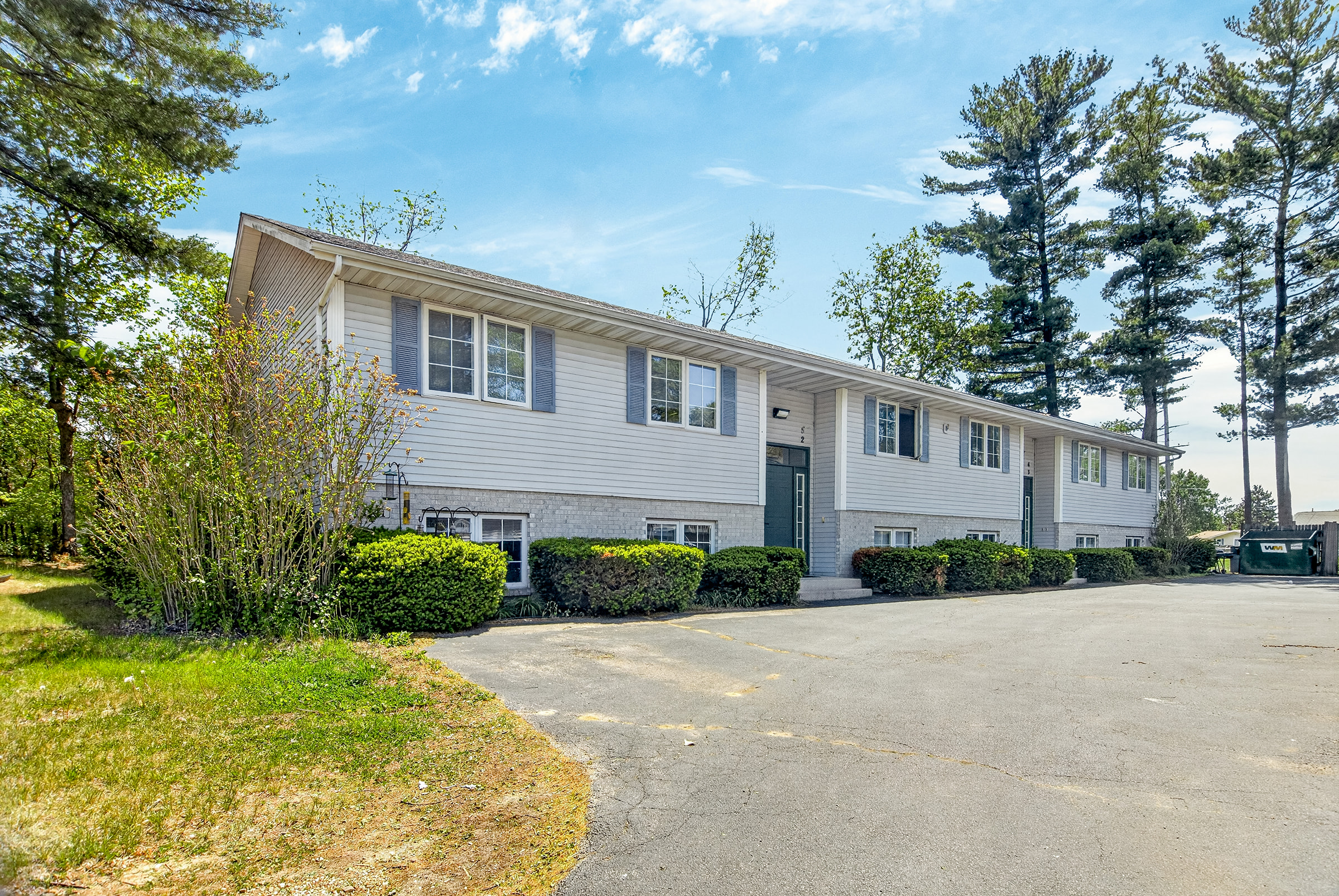1161 Minns Dr property exterior